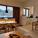 Aalto Terrace House In Paeivoelae, Sunila, Cozy And Bright Two-room Aino