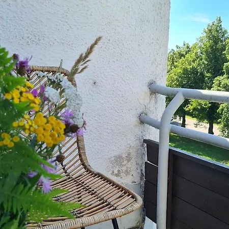 Aalto Terrace House In Paeivoelae, Sunila, Cozy And Bright Two-room Aino Apartment *